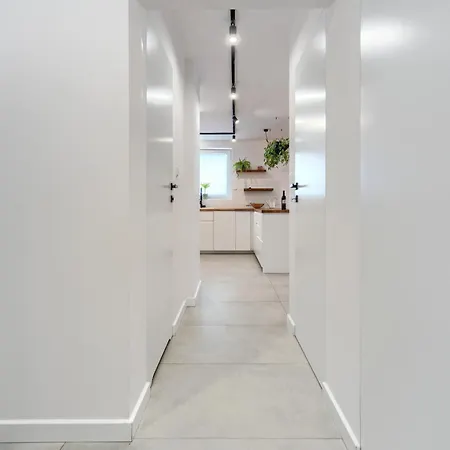 Seaside Retreat - 64m2, Parking, Workspace- By Rentujemy Apartment *